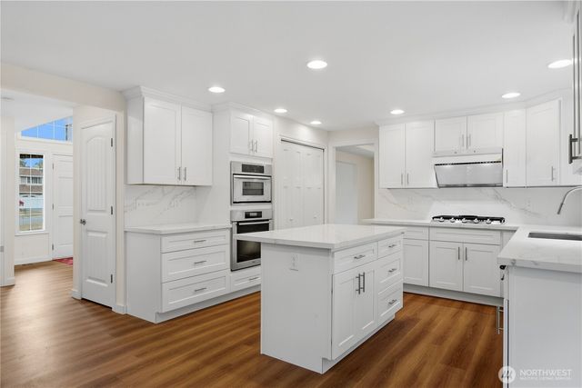 12715 52nd Place W, Mukilteo, WA 98275