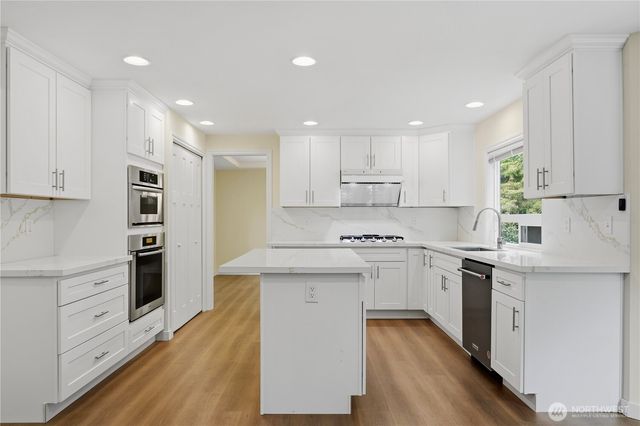 12715 52nd Place W, Mukilteo, WA 98275