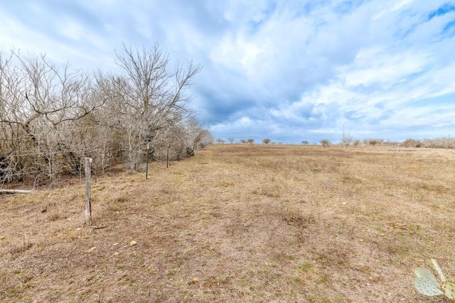 TBD County Road 424, Waelder, TX 78959