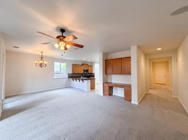 8532 Hawley Way, Elk Grove, CA 95624