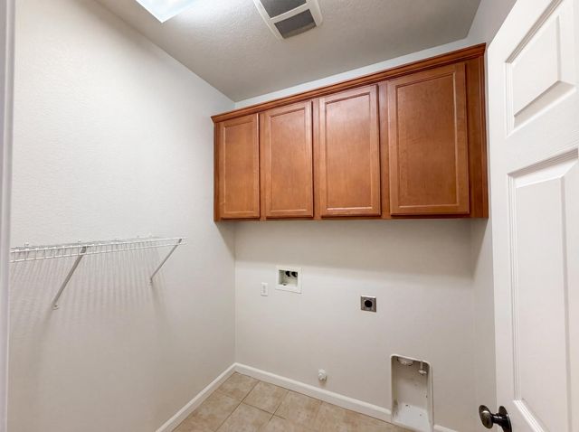 8532 Hawley Way, Elk Grove, CA 95624