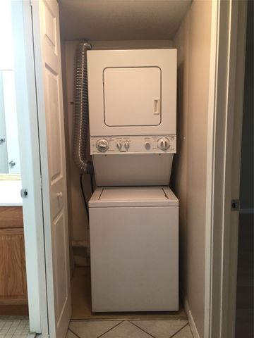 1100 SW 128th Ter 402, Hollywood, FL 33027