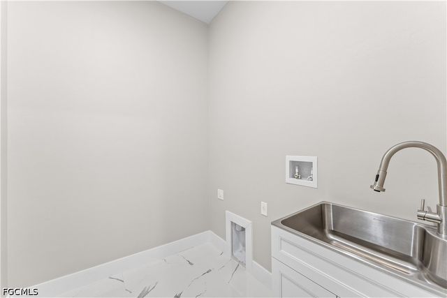 1511 Roosevelt AVE, Lehigh Acres, FL 33972