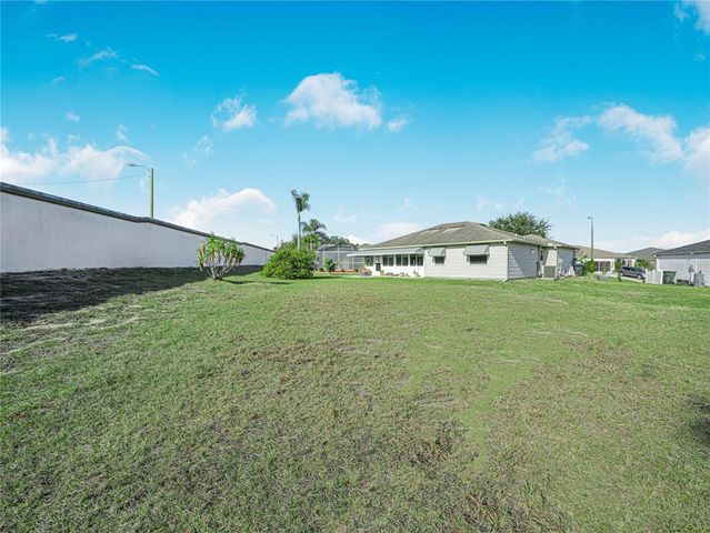 1007 CANARY CIRCLE S, Lakeland, FL 33809