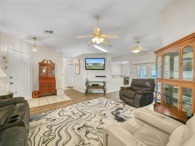 1007 CANARY CIRCLE S, Lakeland, FL 33809