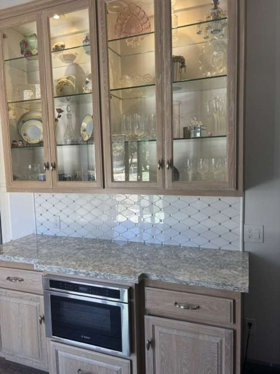 Image 11 of property listing at 1116 1120 Rolling Oaks Drive, Arroyo Grande, CA 93420
