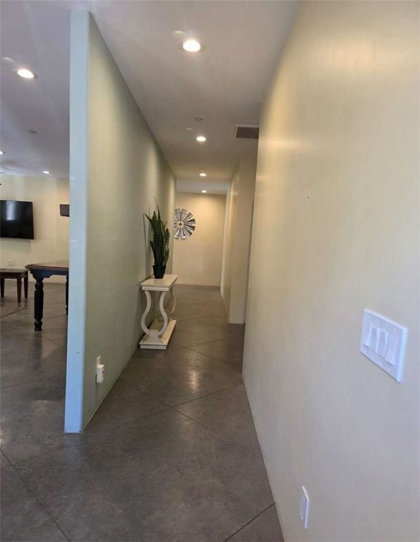 Image 35 of property listing at 1116 1120 Rolling Oaks Drive, Arroyo Grande, CA 93420