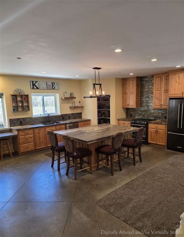 Image 36 of property listing at 1116 1120 Rolling Oaks Drive, Arroyo Grande, CA 93420