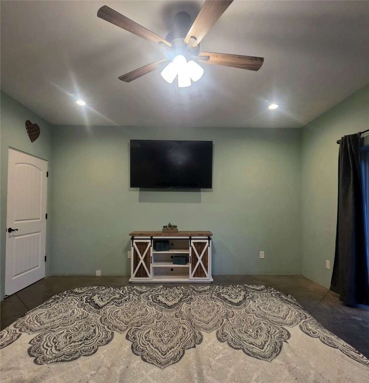 Image 43 of property listing at 1116 1120 Rolling Oaks Drive, Arroyo Grande, CA 93420