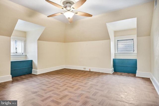 8 MERION TER, Collingswood, NJ 08108