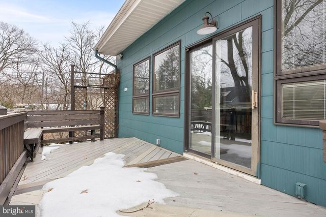 8 MERION TER, Collingswood, NJ 08108