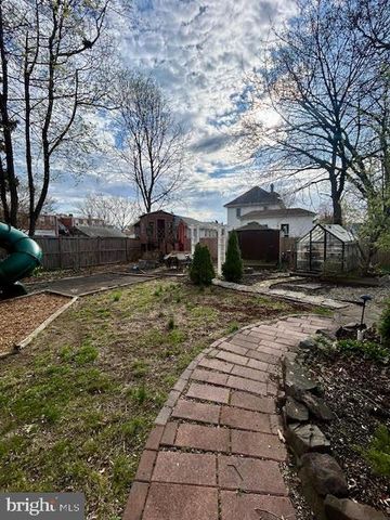 8 MERION TER, Collingswood, NJ 08108