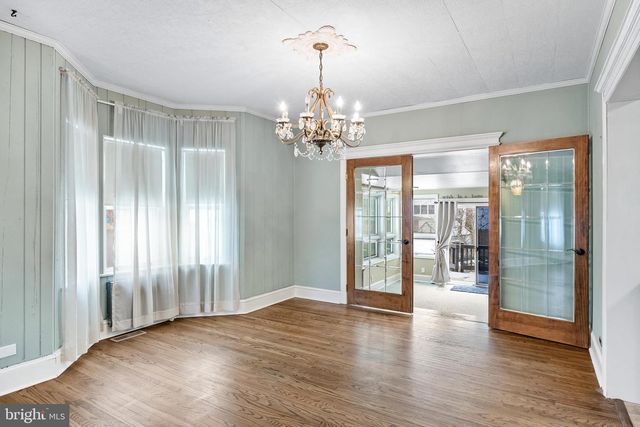 8 MERION TER, Collingswood, NJ 08108