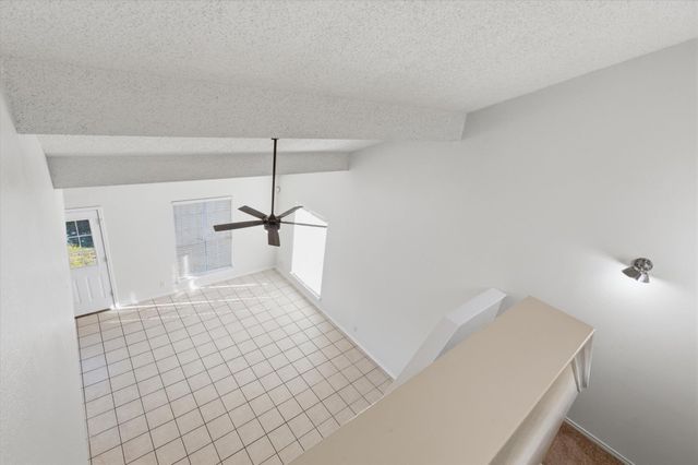 115 Crest DR, San Marcos, TX 78666