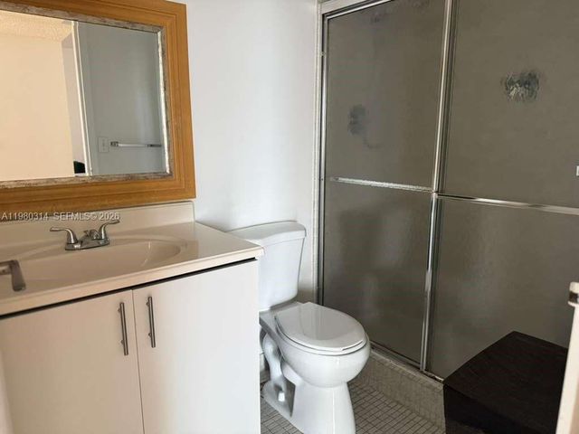 17011 N Bay Rd 709, Sunny Isles Beach, FL 33160