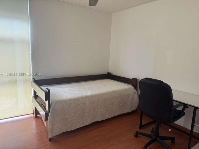 17011 N Bay Rd 709, Sunny Isles Beach, FL 33160