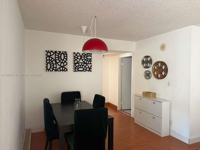 17011 N Bay Rd 709, Sunny Isles Beach, FL 33160