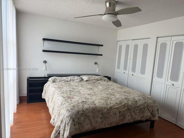 17011 N Bay Rd 709, Sunny Isles Beach, FL 33160