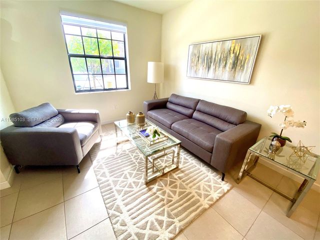 11489 SW 250th St 11489, Homestead, FL 33032