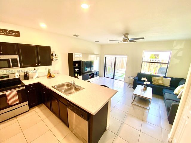 11489 SW 250th St 11489, Homestead, FL 33032