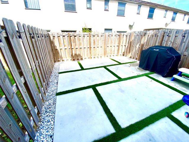 11489 SW 250th St 11489, Homestead, FL 33032