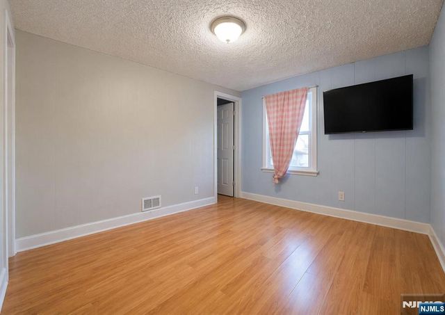 80 Cleremont Avenue, Irvington, NJ 07111