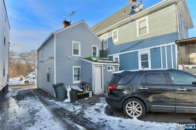 80 Cleremont Avenue, Irvington, NJ 07111