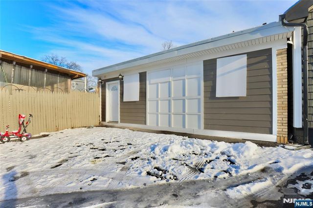 80 Cleremont Avenue, Irvington, NJ 07111