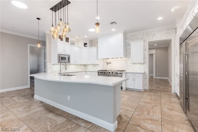 2960 American River Lane, Las Vegas, NV 89135