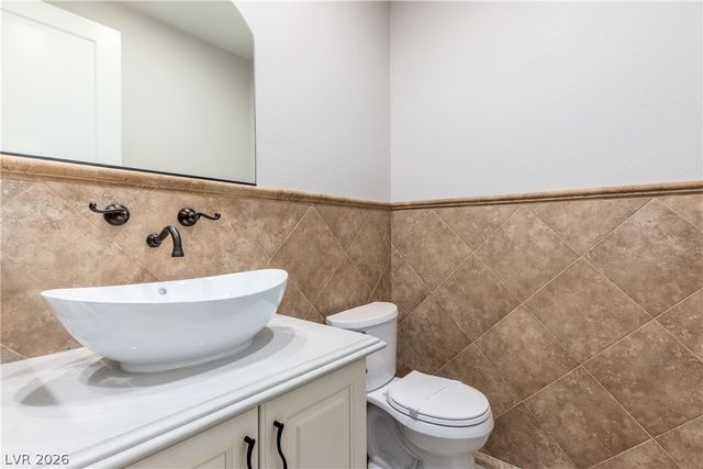 2960 American River Lane, Las Vegas, NV 89135