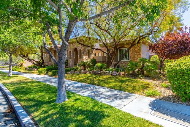 2960 American River Lane, Las Vegas, NV 89135