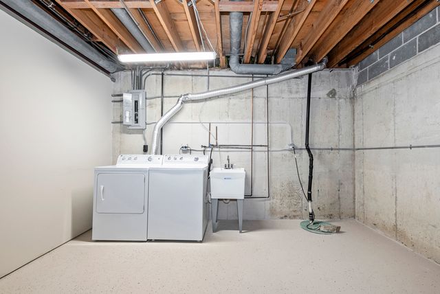 2S753 Avenue Orleans Avenue, Oak Brook, IL 60523