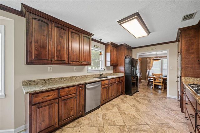 2858 Lynndell Drive, Mobile, AL 36695