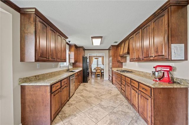 2858 Lynndell Drive, Mobile, AL 36695