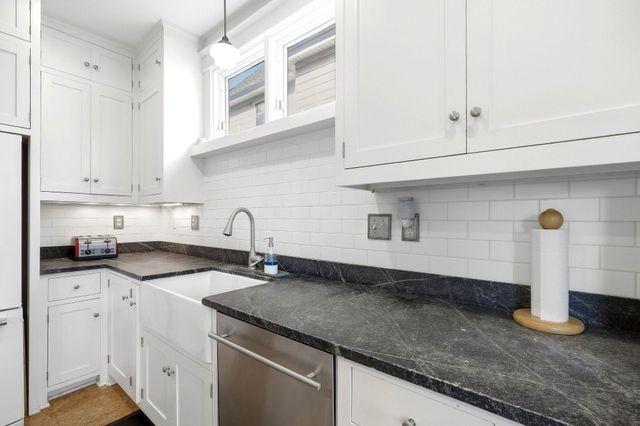 2725 Garfield Avenue, Minneapolis, MN 55408