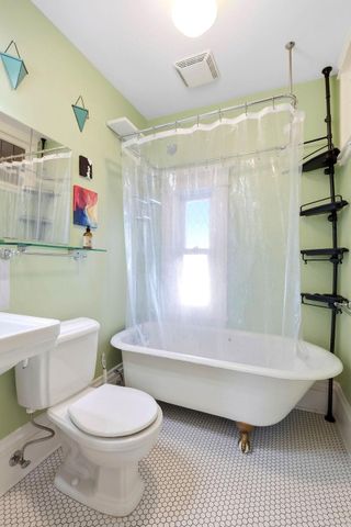 2725 Garfield Avenue, Minneapolis, MN 55408