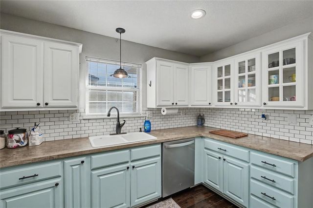 1905 Fox Hunt Lane, Edmond, OK 73003