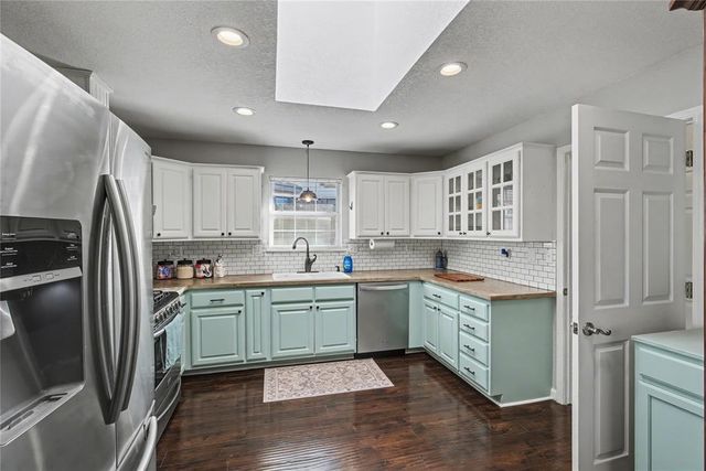 1905 Fox Hunt Lane, Edmond, OK 73003