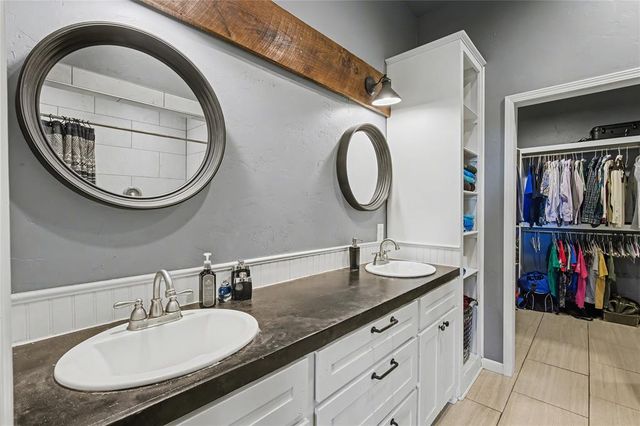 1905 Fox Hunt Lane, Edmond, OK 73003