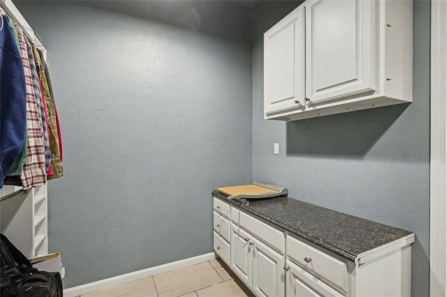 1905 Fox Hunt Lane, Edmond, OK 73003