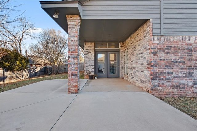 1905 Fox Hunt Lane, Edmond, OK 73003