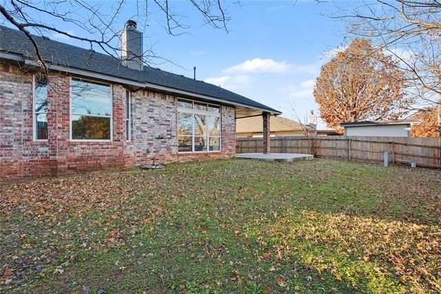 1905 Fox Hunt Lane, Edmond, OK 73003