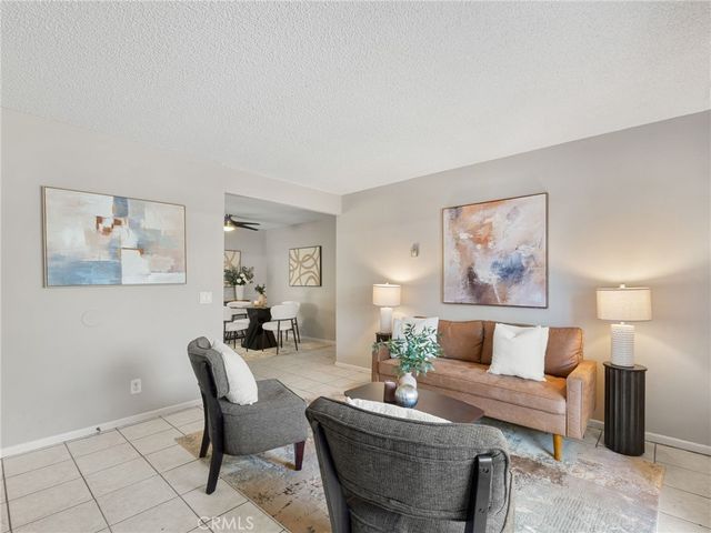 512 Sandalwood 1, Escondido, CA 92027