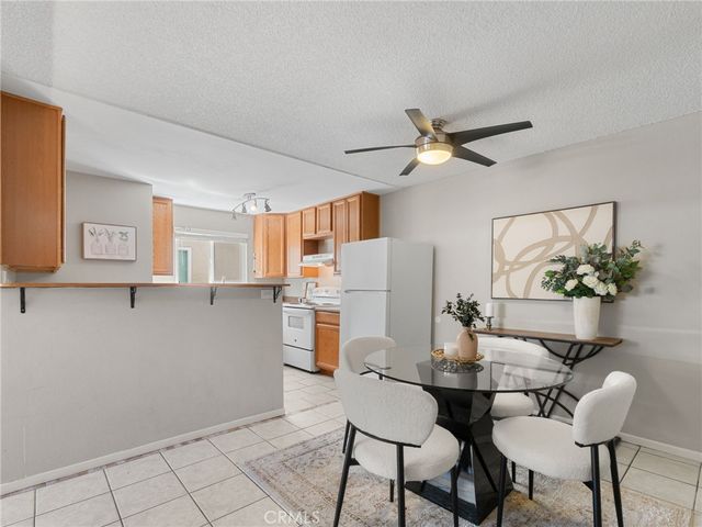 512 Sandalwood 1, Escondido, CA 92027