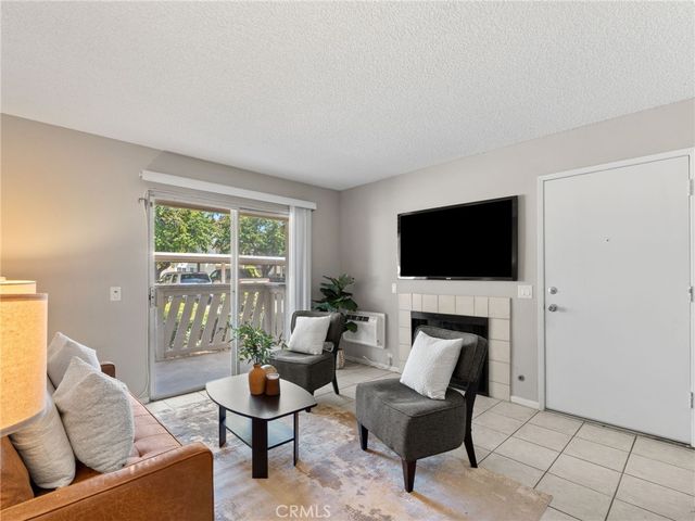 512 Sandalwood 1, Escondido, CA 92027