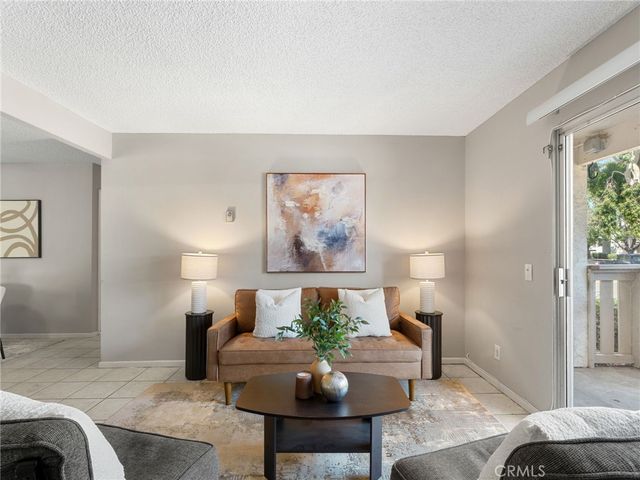 512 Sandalwood 1, Escondido, CA 92027