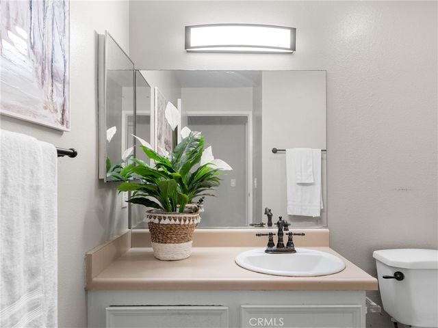 512 Sandalwood 1, Escondido, CA 92027