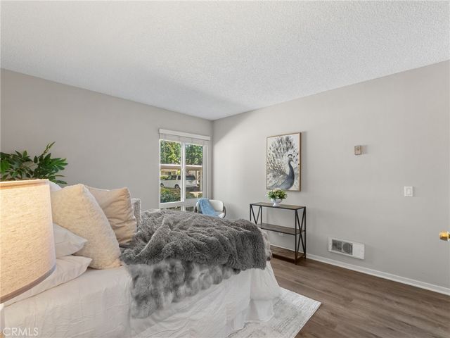 512 Sandalwood 1, Escondido, CA 92027