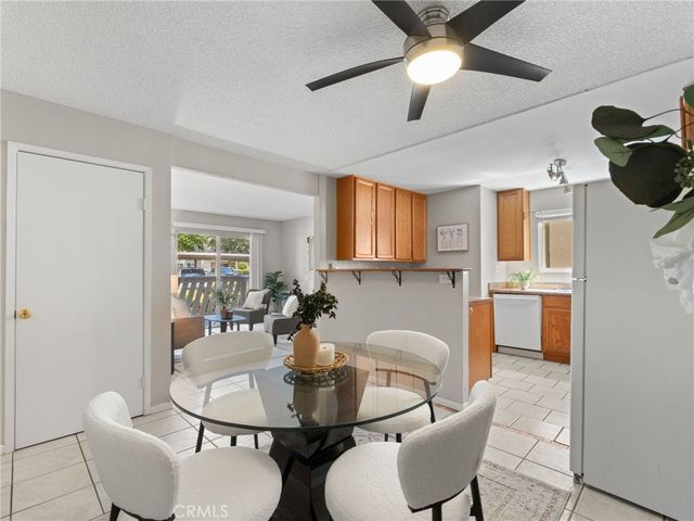 512 Sandalwood 1, Escondido, CA 92027