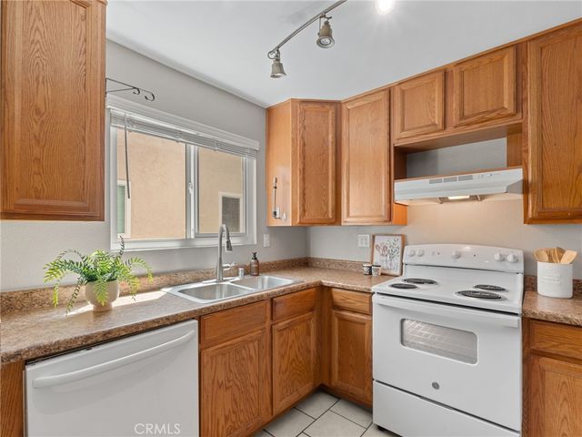 512 Sandalwood 1, Escondido, CA 92027